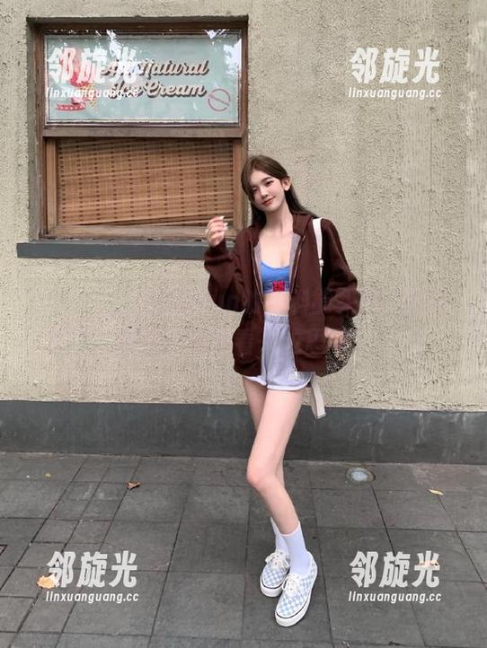 51cg 51cg.fun的黑料能买吗?我带着瓜一边观看一边思考。