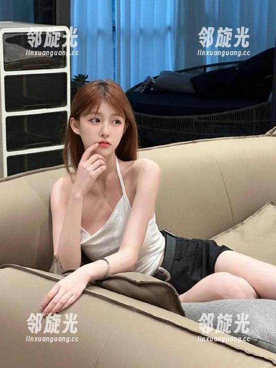想吃瓜？51吃瓜中心网站今日推荐八卦，让我忍不住多看几眼！