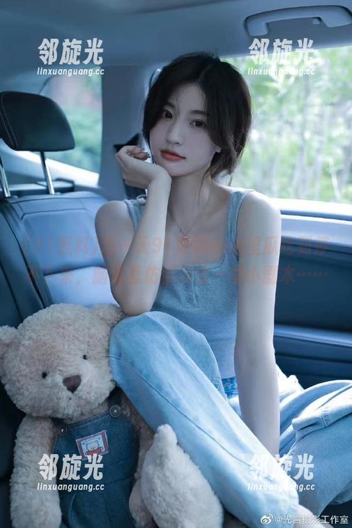 这一天91黑料app里瓜吃到停不下来，脑海里仿佛闪过一堆小剧本……