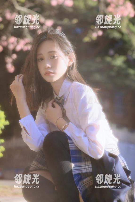 www.51 不要躲着周围人的眼光,点开www.51cg1.com,“直达”大家的心声!
