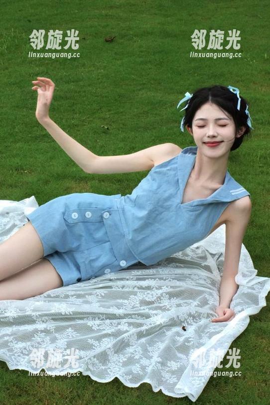 “zztt31.ccm”发布了新的八卦，如此旖旎的画面让人脑补了一万种可能。