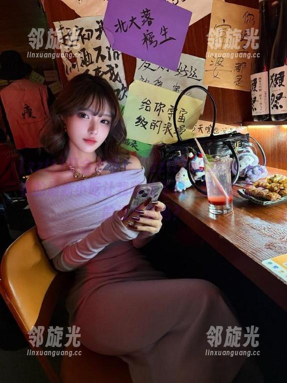 聚会必备！“zztt740.ccm”发布的最新小吃让我嗨到飞起，但卡路里真的没伤害吗？
