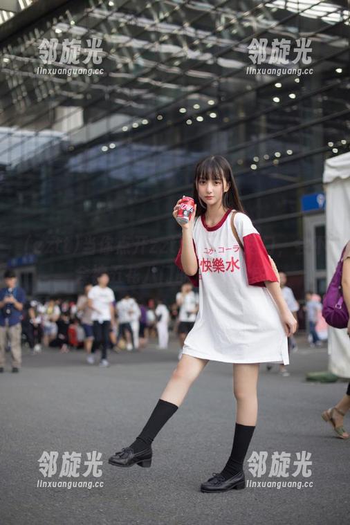 当你点开zztt11的传送门，会不会被五花八门的八卦轰炸？