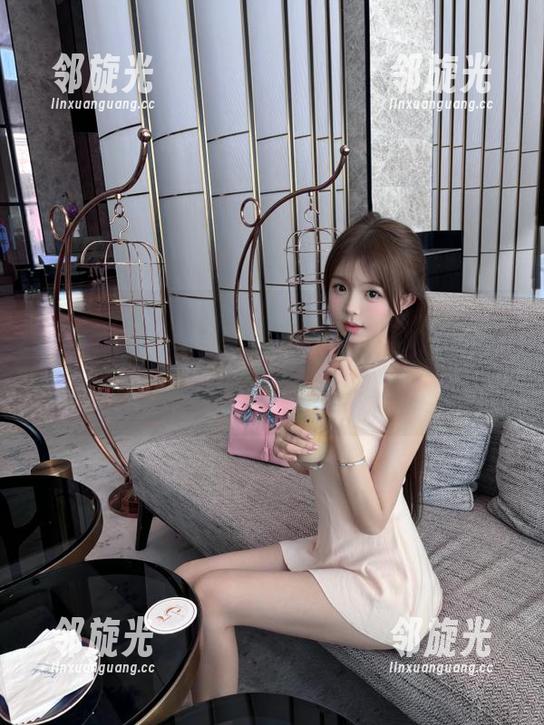 你在吾爱91吃瓜网观看瓜田里的戏码，像在翻一本反转剧本，一边吃瓜一边直呼过瘾！
