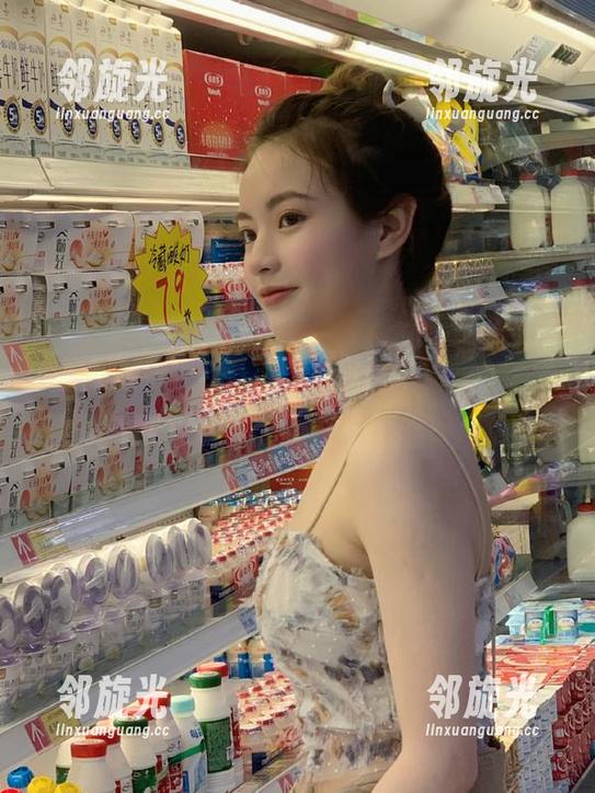吾爱吃瓜 吾爱吃瓜51cg:瘫坐在沙发上,热门瓜让我觉得时间都变得永久了