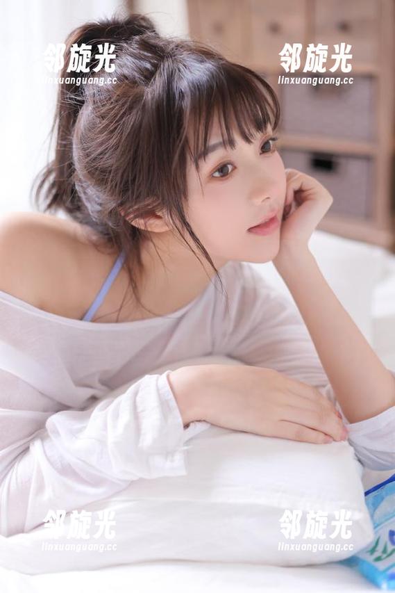 每次上海角吃瓜网91，都忍不住问自己：我是来了吃瓜还是来懵懂？