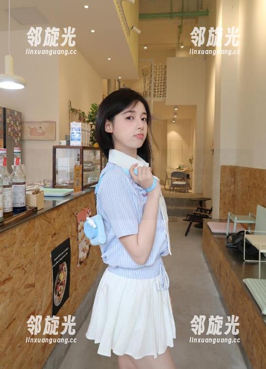如果安卓系统能让我天天看zztt32.ccm黑料不打烊，我是不是也变成保障花边的一部分了？