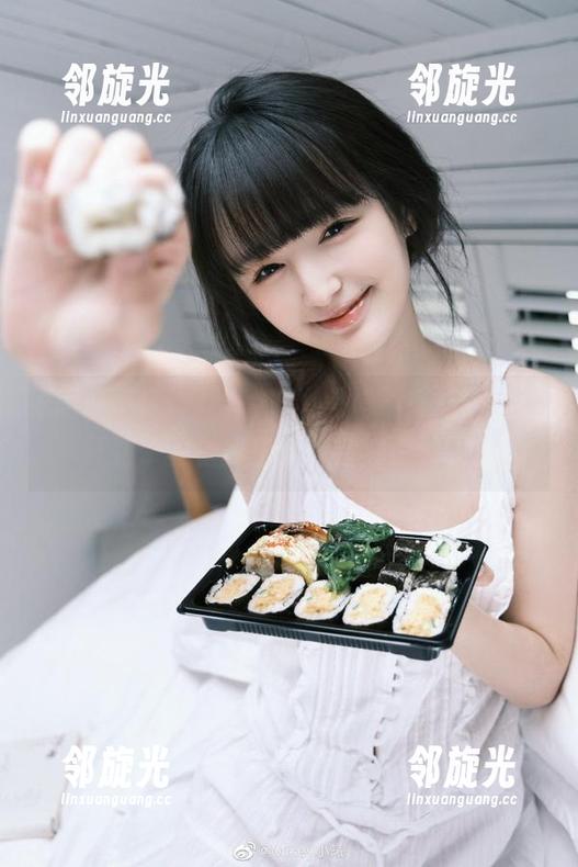 哈哈哈，黑料不打烊的入口开到了鲤鱼门里，你会被惊到吗？