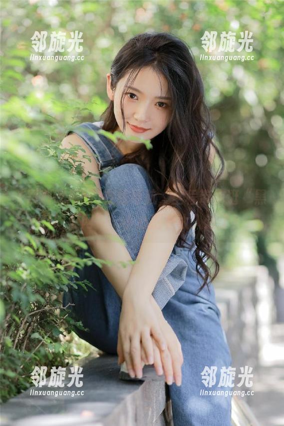 在线导航，全程带你逛“黑料吃瓜网”，小心别看太入迷了！