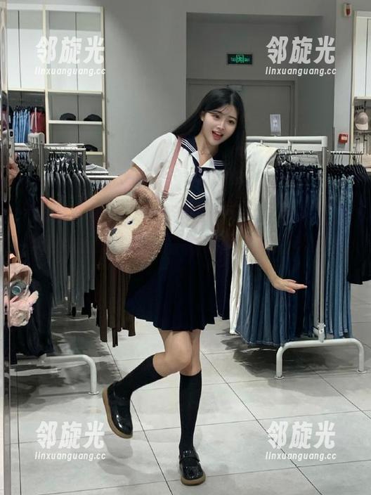 文艺范也抵不过“黑料正能量tttzzz668.su”的诱惑，网址真有毒！