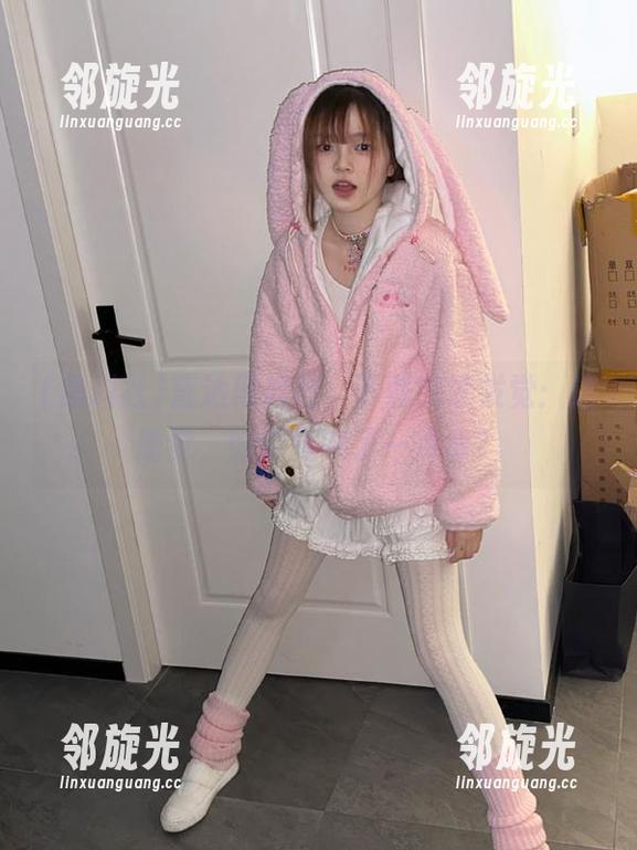 黑料社 直达黑料社,下载完才发觉:这感觉,好像真中了一点毒?