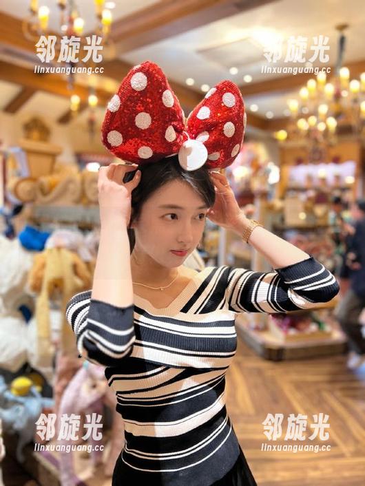 登录黑料网站，收集全网热点八卦，好像真有点上瘾呢…